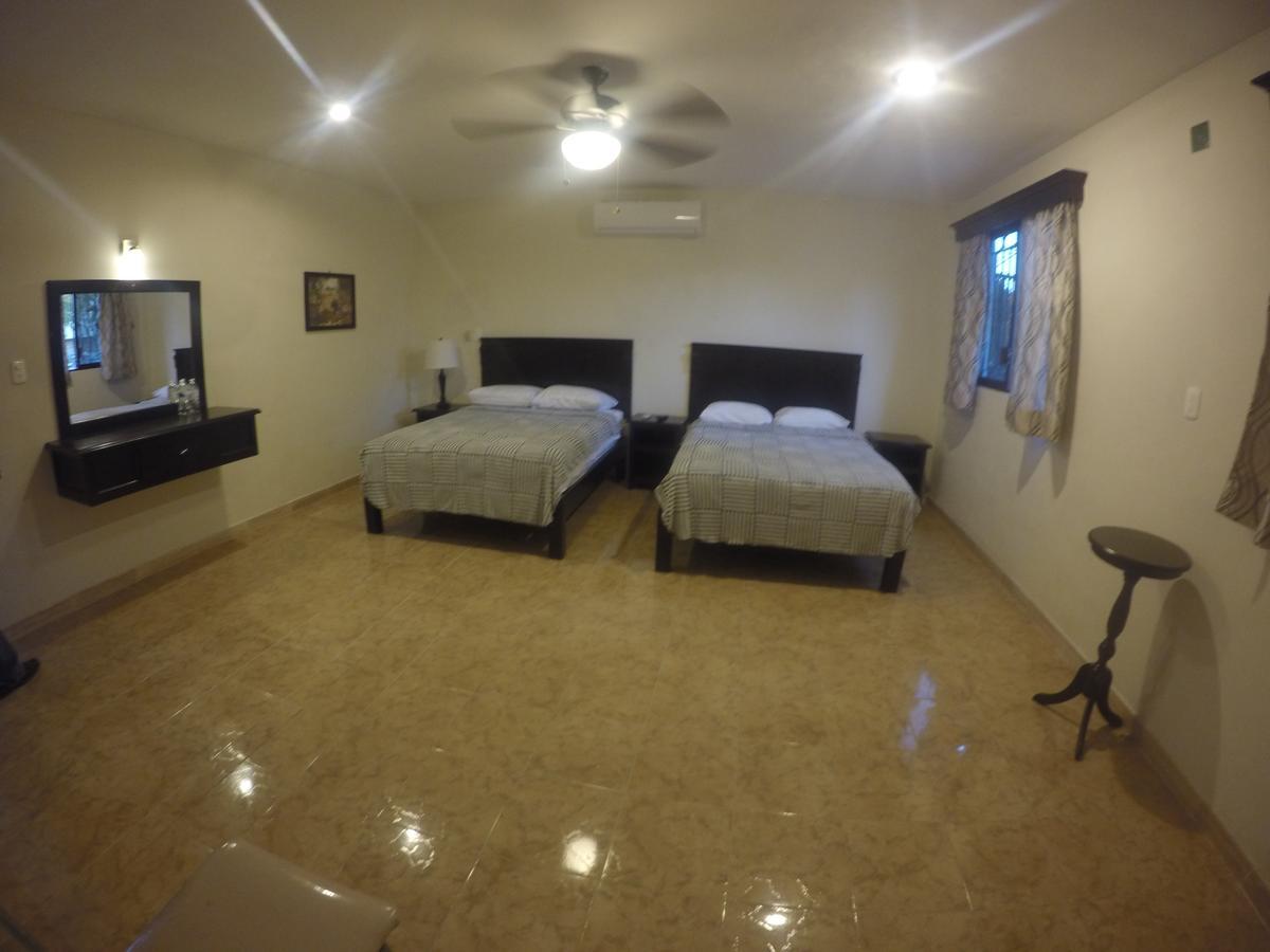 Hotel Quinta Marciala Mx Valladolid  Kültér fotó