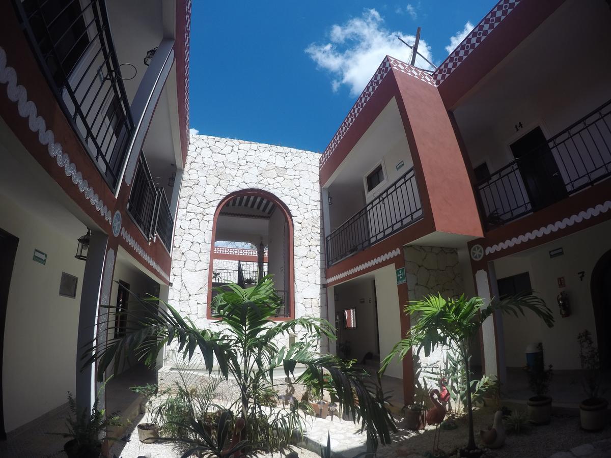 Hotel Quinta Marciala Mx Valladolid  Kültér fotó