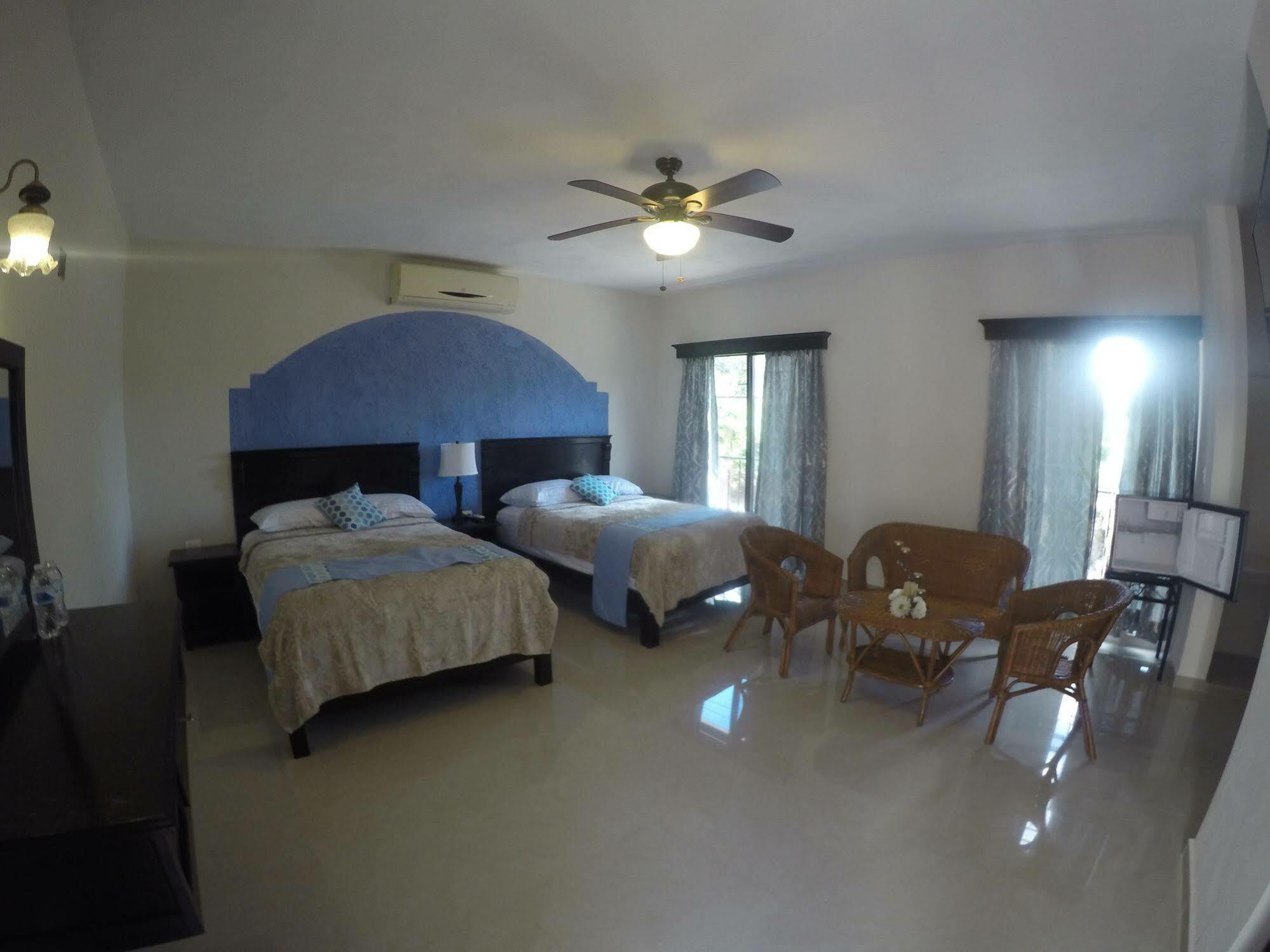 Hotel Quinta Marciala Mx Valladolid  Kültér fotó