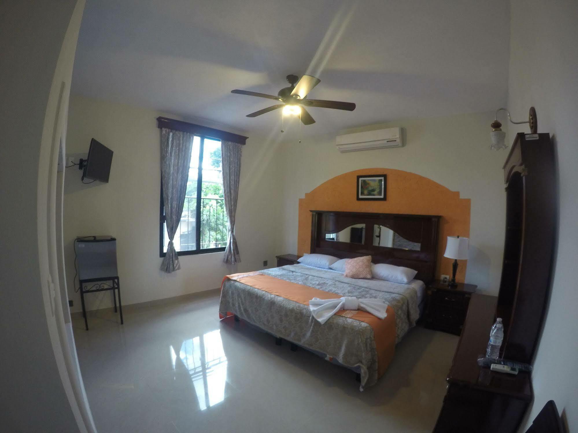 Hotel Quinta Marciala Mx Valladolid  Kültér fotó